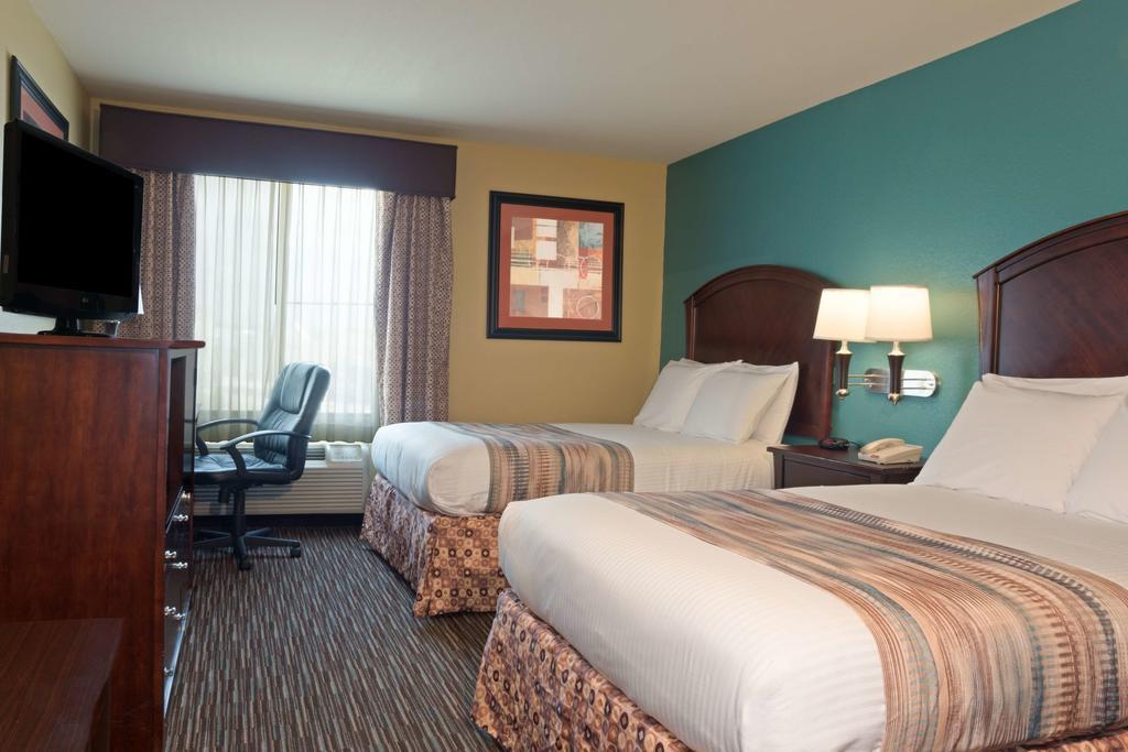 Western Houston Bush Intercontinental Airport 2*